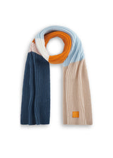 Gestrickter Schal in weicher Wollmischung mit bunten Streifen