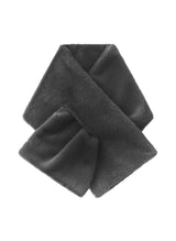 Fake-Fur Kragenschal mit Schlitz