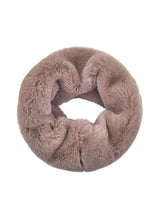 Flauschiger Fake Fur Loop mit Leo-Futter