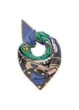 PRINTED TRIANGLE POLYESTER/VISCOSE PEANUTS