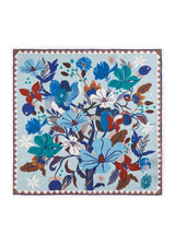 Premium Nickituch aus reiner Seide mit floralem Muster