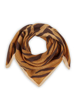 Premium Tuch aus feinster Wolle im Animal-Design
