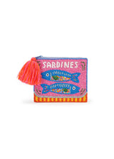 Perlenbesticktes Täschchen „Sardines“ – Pink & Blau mit Quaste